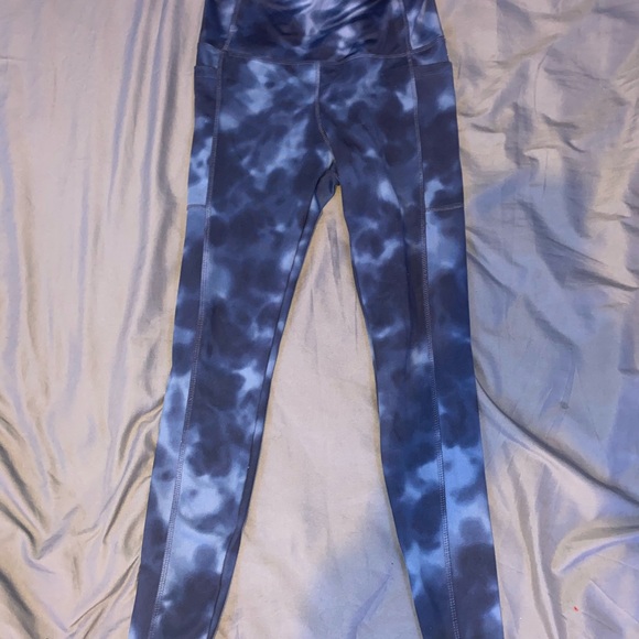 2 Piece Danskin leggings with Pockets - Picture 3 of 9